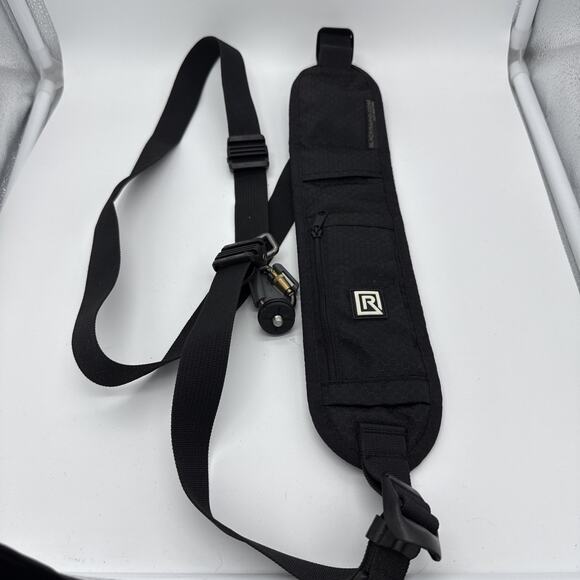 BlackRapid Cross Shot Sling Camera Neck Strap w/ Threaded Screw For SLR / DSLR - Picture 1 of 5